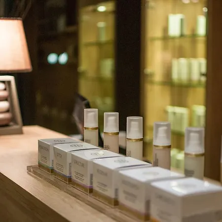 فندق Gardenia & فيليس