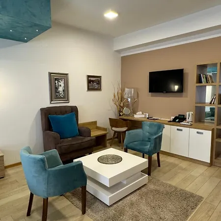 Gardenia & 5* فيليس